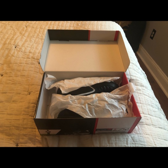 Baseball cleats youth sz 2 - Picture 3 of 5